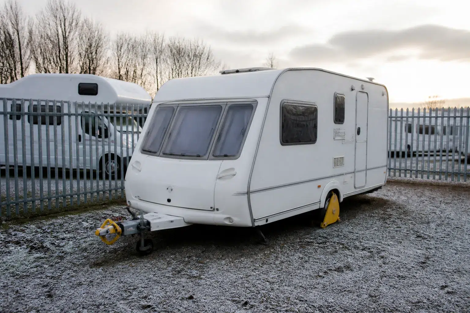 Blog - Uk Specialist Insurance Comparison caravan-winter-storage